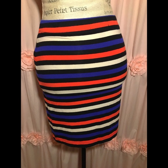 Forever 21 Striped Body-Con Mini Skirt - Picture 7 of 10